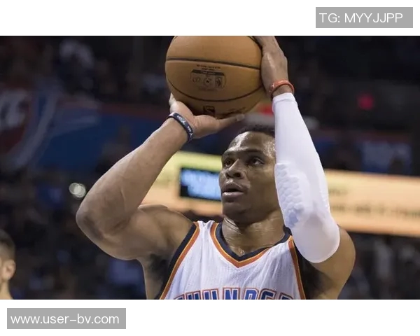 威少意外成后卫历史篮板王赛后请求保留比赛用球以作纪念