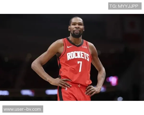 杜兰特谈末节进攻困境感叹时间紧迫让球队面临艰难挑战